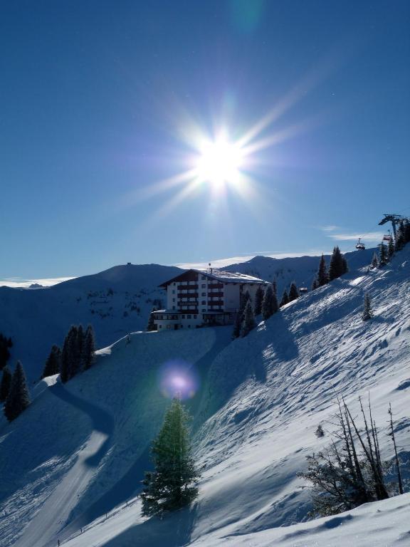 كيتزبوهيل Ehrenbachhohe On Top Of The Mountain المظهر الخارجي الصورة